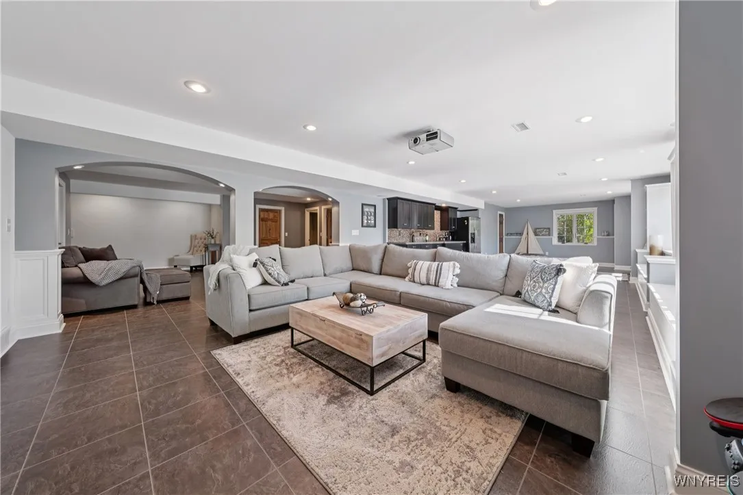 960 Foxcroft Road, Grand Island, New York 14072, Grand Island, New York 14072, 3 Bedrooms Bedrooms, 9 Rooms Rooms,3 BathroomsBathrooms,Residential,For Sale,960 Foxcroft Road, Grand Island, New York 14072,0,B1644003