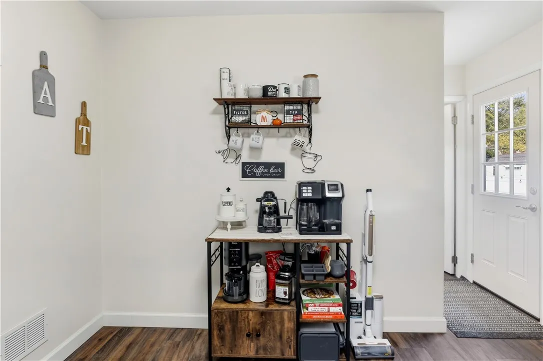 322 Sunset Terrace, Horseheads, New York 14903, Horseheads, New York 14903, 3 Bedrooms Bedrooms, 8 Rooms Rooms,2 BathroomsBathrooms,Residential,For Sale,322 Sunset Terrace, Horseheads, New York 14903,0,R1643977