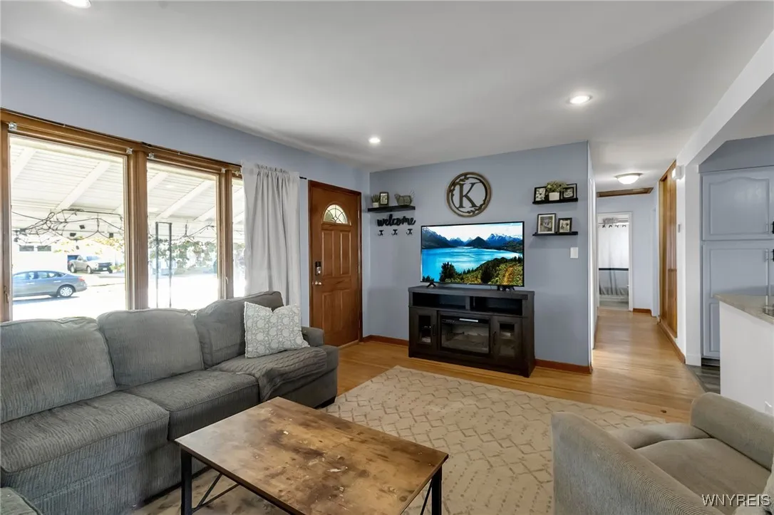 27 Rogers Drive, Cheektowaga, New York 14043, Cheektowaga, New York 14043, 3 Bedrooms Bedrooms, 6 Rooms Rooms,2 BathroomsBathrooms,Residential,Closed,27 Rogers Drive, Cheektowaga, New York 14043,0,B1643988