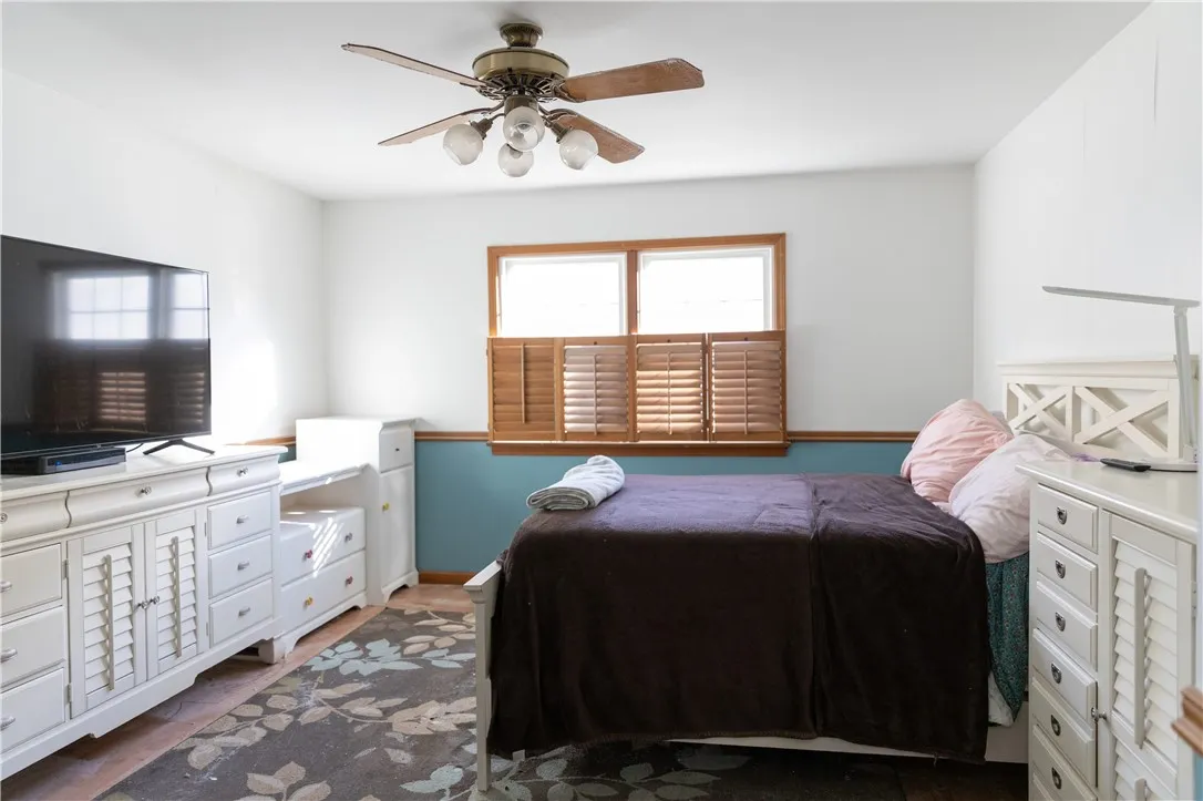 1st flr bedroom