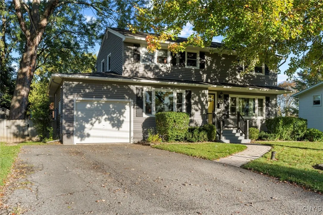 902 Granger Road, Camillus, New York 13219, Camillus, New York 13219, 4 Bedrooms Bedrooms, 9 Rooms Rooms,2 BathroomsBathrooms,Residential,For Sale,902 Granger Road, Camillus, New York 13219,0,S1643863