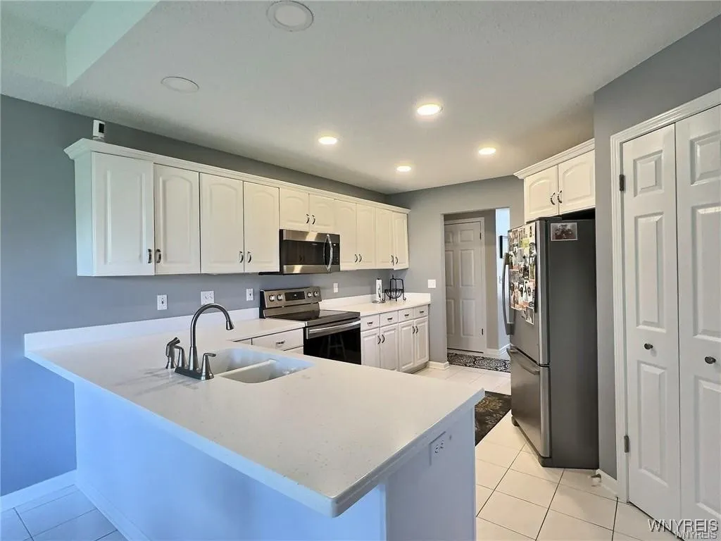 66 Sutherland Court, Clarence, New York 14221, Clarence, New York 14221, 2 Bedrooms Bedrooms, 6 Rooms Rooms,2 BathroomsBathrooms,Residential,For Sale,66 Sutherland Court, Clarence, New York 14221,0,B1644073