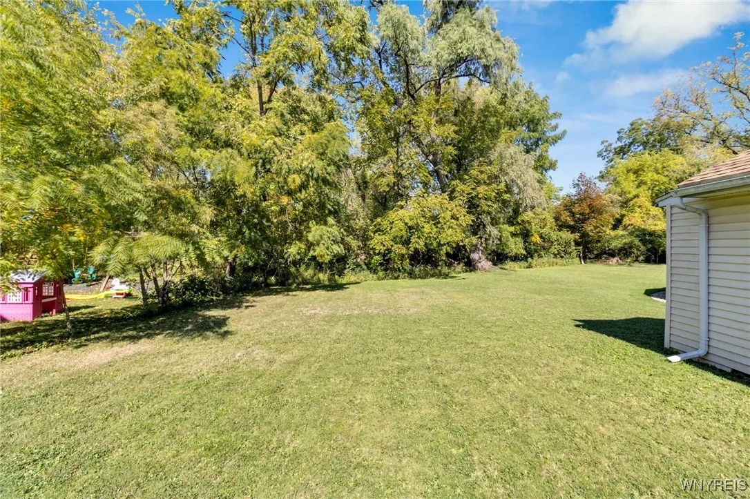 6436 Webster Road, Orchard Park, New York 14127, Orchard Park, New York 14127, 5 Bedrooms Bedrooms, 11 Rooms Rooms,1 BathroomBathrooms,Residential,For Sale,6436 Webster Road, Orchard Park, New York 14127,0,B1643903