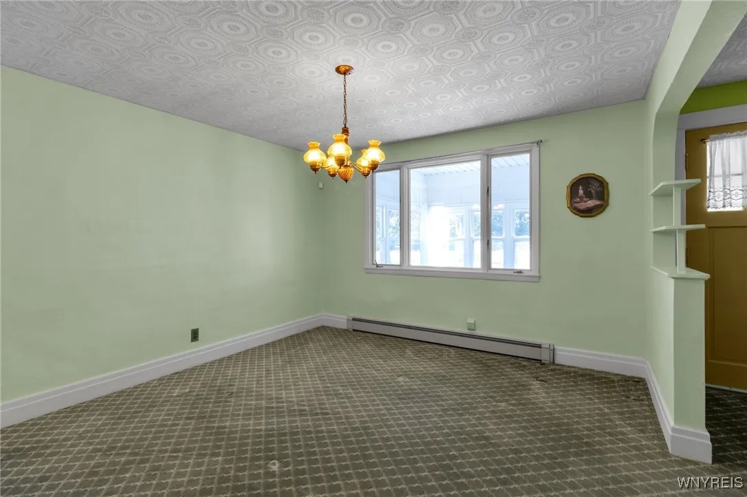 6436 Webster Road, Orchard Park, New York 14127, Orchard Park, New York 14127, 5 Bedrooms Bedrooms, 11 Rooms Rooms,1 BathroomBathrooms,Residential,For Sale,6436 Webster Road, Orchard Park, New York 14127,0,B1643903