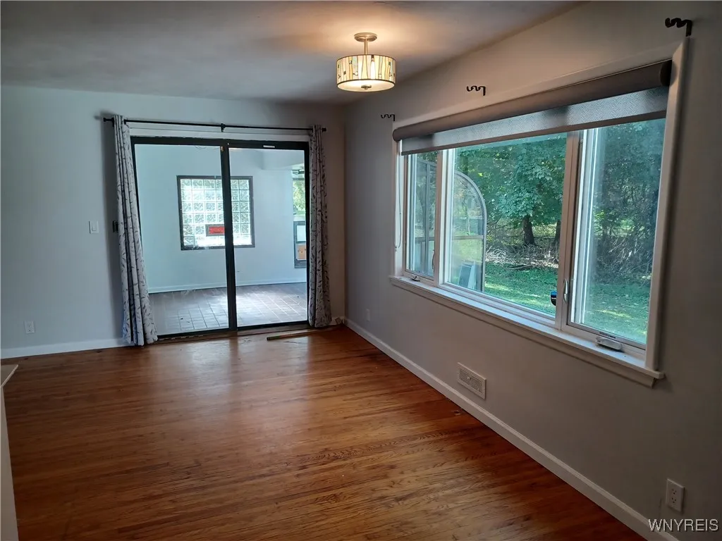 31 Bastian Road, Brighton, New York 14623, Brighton, New York 14623, 3 Bedrooms Bedrooms, 8 Rooms Rooms,1 BathroomBathrooms,Residential Lease,For Rent,31 Bastian Road, Brighton, New York 14623,0,B1644076