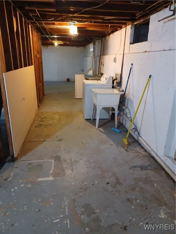 31 Bastian Road, Brighton, New York 14623, Brighton, New York 14623, 3 Bedrooms Bedrooms, 8 Rooms Rooms,1 BathroomBathrooms,Residential Lease,For Rent,31 Bastian Road, Brighton, New York 14623,0,B1644076