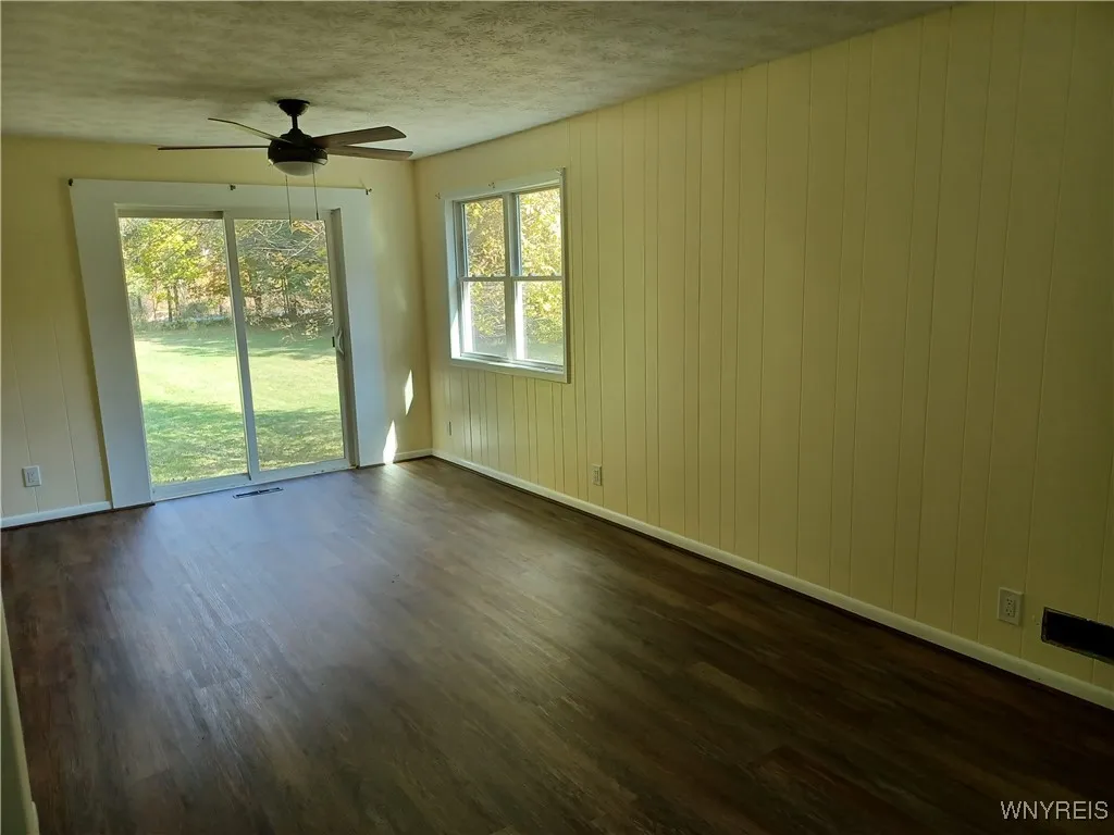 31 Bastian Road, Brighton, New York 14623, Brighton, New York 14623, 3 Bedrooms Bedrooms, 8 Rooms Rooms,1 BathroomBathrooms,Residential Lease,For Rent,31 Bastian Road, Brighton, New York 14623,0,B1644076