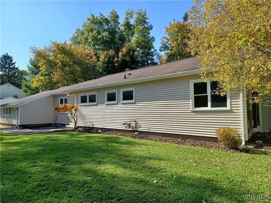 31 Bastian Road, Brighton, New York 14623, Brighton, New York 14623, 3 Bedrooms Bedrooms, 8 Rooms Rooms,1 BathroomBathrooms,Residential Lease,For Rent,31 Bastian Road, Brighton, New York 14623,0,B1644076