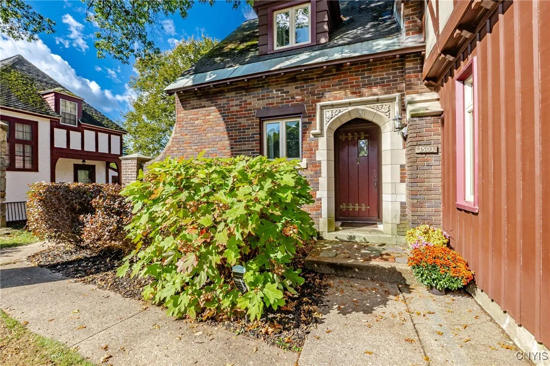 1503 North George Street, Rome, New York 13440, Rome, New York 13440, 4 Bedrooms Bedrooms, 9 Rooms Rooms,1 BathroomBathrooms,Residential,For Sale,1503 North George Street, Rome, New York 13440,0,S1642838