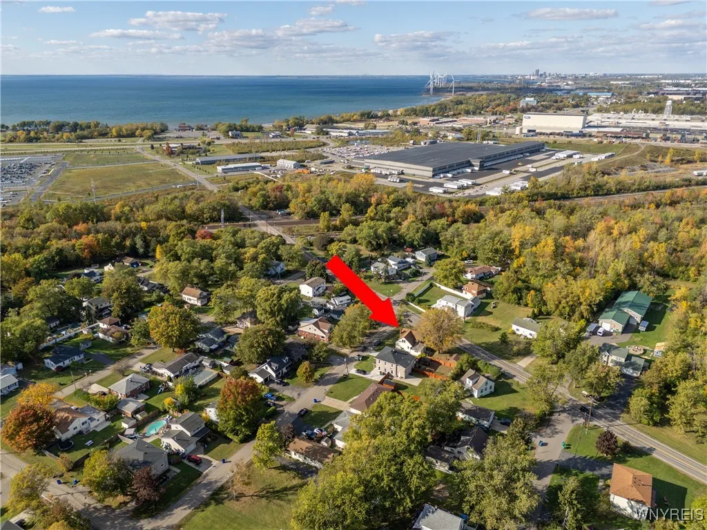 4096 Bayview Road, Hamburg, New York 14219, Hamburg, New York 14219, 3 Bedrooms Bedrooms, 7 Rooms Rooms,1 BathroomBathrooms,Residential,For Sale,4096 Bayview Road, Hamburg, New York 14219,0,B1643876