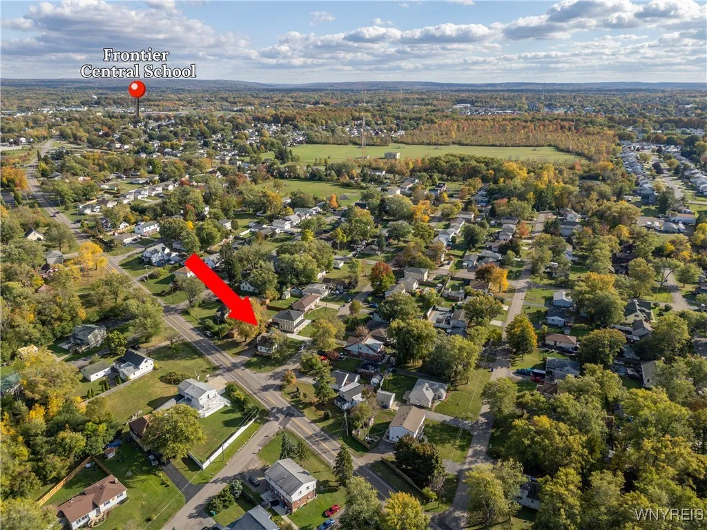 4096 Bayview Road, Hamburg, New York 14219, Hamburg, New York 14219, 3 Bedrooms Bedrooms, 7 Rooms Rooms,1 BathroomBathrooms,Residential,For Sale,4096 Bayview Road, Hamburg, New York 14219,0,B1643876