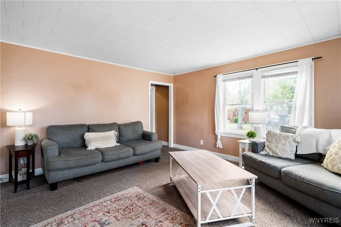 4096 Bayview Road, Hamburg, New York 14219, Hamburg, New York 14219, 3 Bedrooms Bedrooms, 7 Rooms Rooms,1 BathroomBathrooms,Residential,For Sale,4096 Bayview Road, Hamburg, New York 14219,0,B1643876