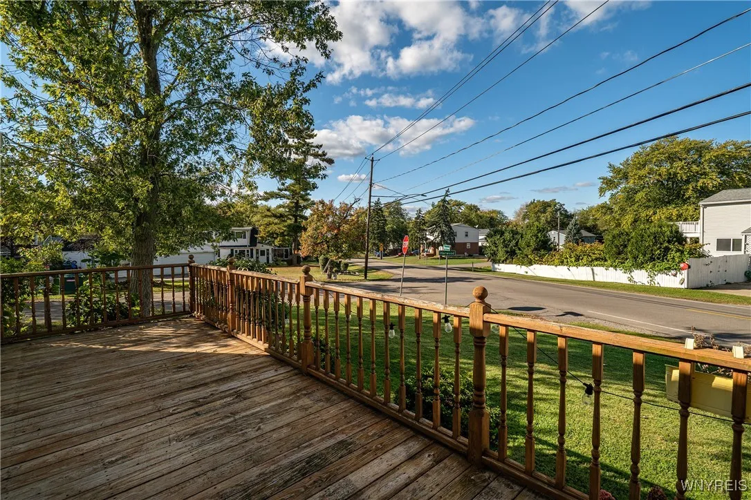 4096 Bayview Road, Hamburg, New York 14219, Hamburg, New York 14219, 3 Bedrooms Bedrooms, 7 Rooms Rooms,1 BathroomBathrooms,Residential,For Sale,4096 Bayview Road, Hamburg, New York 14219,0,B1643876