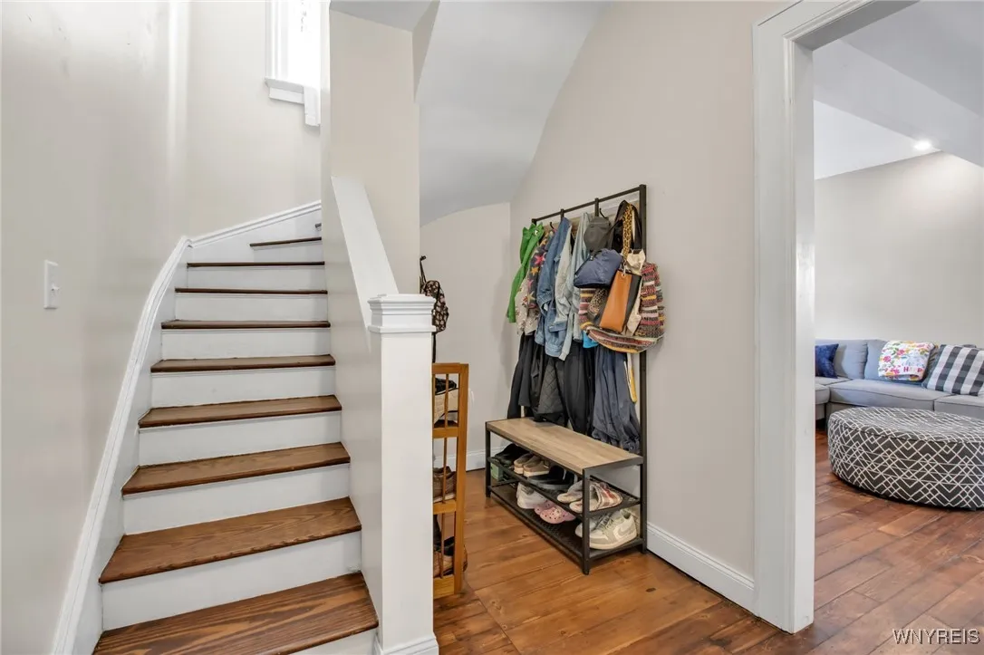 364 Hudson Street, Buffalo, New York 14201, Buffalo, New York 14201, 5 Bedrooms Bedrooms, 12 Rooms Rooms,2 BathroomsBathrooms,Residential,For Sale,364 Hudson Street, Buffalo, New York 14201,0,B1642905