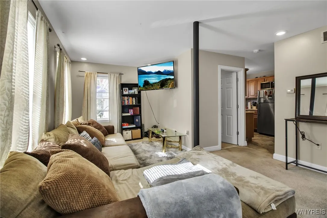 364 Hudson Street, Buffalo, New York 14201, Buffalo, New York 14201, 5 Bedrooms Bedrooms, 12 Rooms Rooms,2 BathroomsBathrooms,Residential,For Sale,364 Hudson Street, Buffalo, New York 14201,0,B1642905