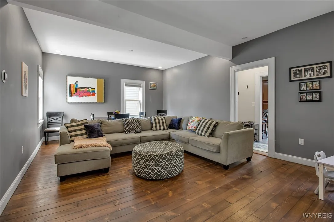 364 Hudson Street, Buffalo, New York 14201, Buffalo, New York 14201, 5 Bedrooms Bedrooms, 12 Rooms Rooms,2 BathroomsBathrooms,Residential,For Sale,364 Hudson Street, Buffalo, New York 14201,0,B1642905