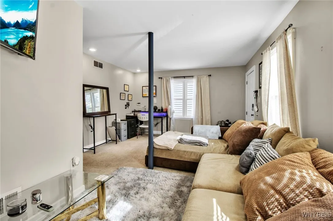 364 Hudson Street, Buffalo, New York 14201, Buffalo, New York 14201, 5 Bedrooms Bedrooms, ,2 BathroomsBathrooms,Residential,For Sale,364 Hudson Street, Buffalo, New York 14201,0,B1642900