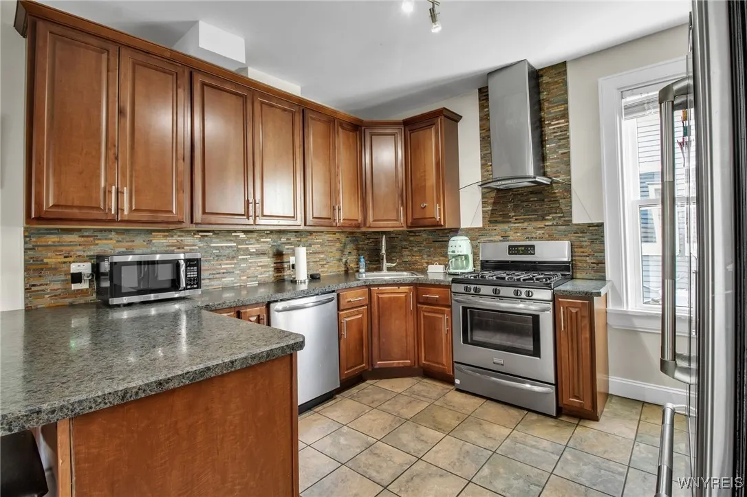 364 Hudson Street, Buffalo, New York 14201, Buffalo, New York 14201, 5 Bedrooms Bedrooms, ,2 BathroomsBathrooms,Residential,For Sale,364 Hudson Street, Buffalo, New York 14201,0,B1642900