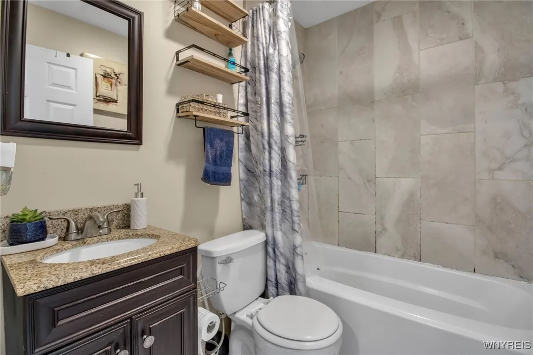 364 Hudson Street, Buffalo, New York 14201, Buffalo, New York 14201, 5 Bedrooms Bedrooms, ,2 BathroomsBathrooms,Residential,For Sale,364 Hudson Street, Buffalo, New York 14201,0,B1642900