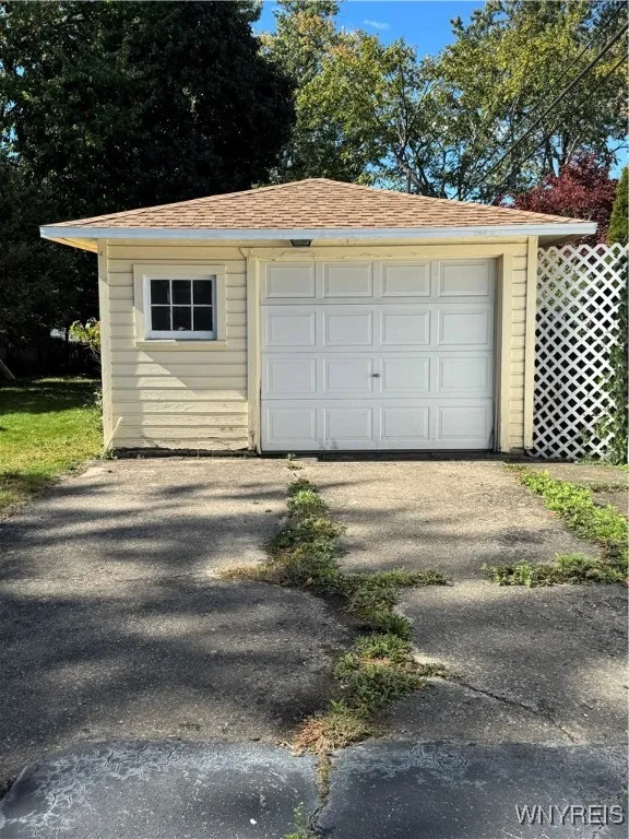 78 High View, Buffalo, New York 14220, Buffalo, New York 14220, 3 Bedrooms Bedrooms, 6 Rooms Rooms,1 BathroomBathrooms,Residential,Closed,78 High View, Buffalo, New York 14220,0,B1643979