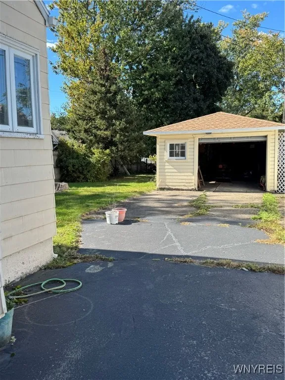 78 High View, Buffalo, New York 14220, Buffalo, New York 14220, 3 Bedrooms Bedrooms, 6 Rooms Rooms,1 BathroomBathrooms,Residential,Closed,78 High View, Buffalo, New York 14220,0,B1643979