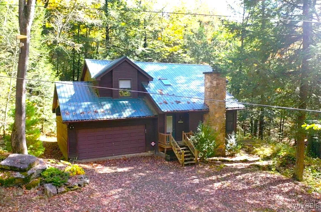 3662 Forest Hill Road, Great Valley, New York 1474, Great Valley, New York 14748, 3 Bedrooms Bedrooms, 6 Rooms Rooms,1 BathroomBathrooms,Residential,For Sale,3662 Forest Hill Road, Great Valley, New York 1474,0,B1643929