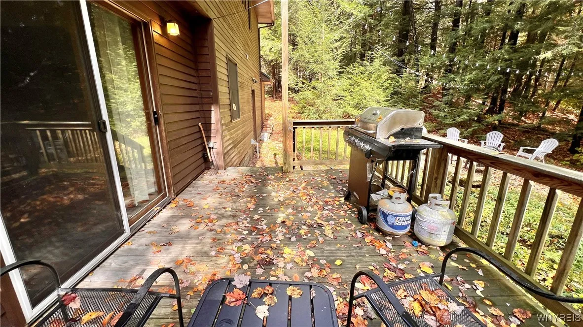 3662 Forest Hill Road, Great Valley, New York 1474, Great Valley, New York 14748, 3 Bedrooms Bedrooms, 6 Rooms Rooms,1 BathroomBathrooms,Residential,For Sale,3662 Forest Hill Road, Great Valley, New York 1474,0,B1643929