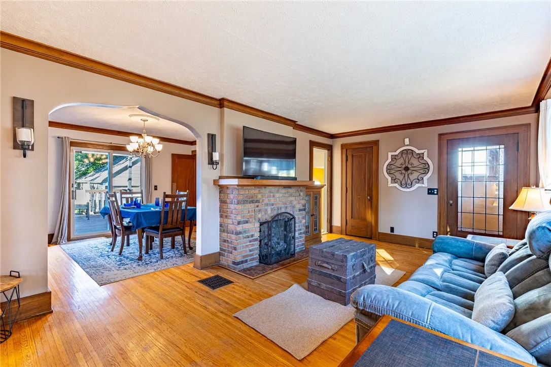 10 Chimayo Road, Irondequoit, New York 14617, Irondequoit, New York 14617, 3 Bedrooms Bedrooms, 7 Rooms Rooms,2 BathroomsBathrooms,Residential,Closed,10 Chimayo Road, Irondequoit, New York 14617,0,R1643905