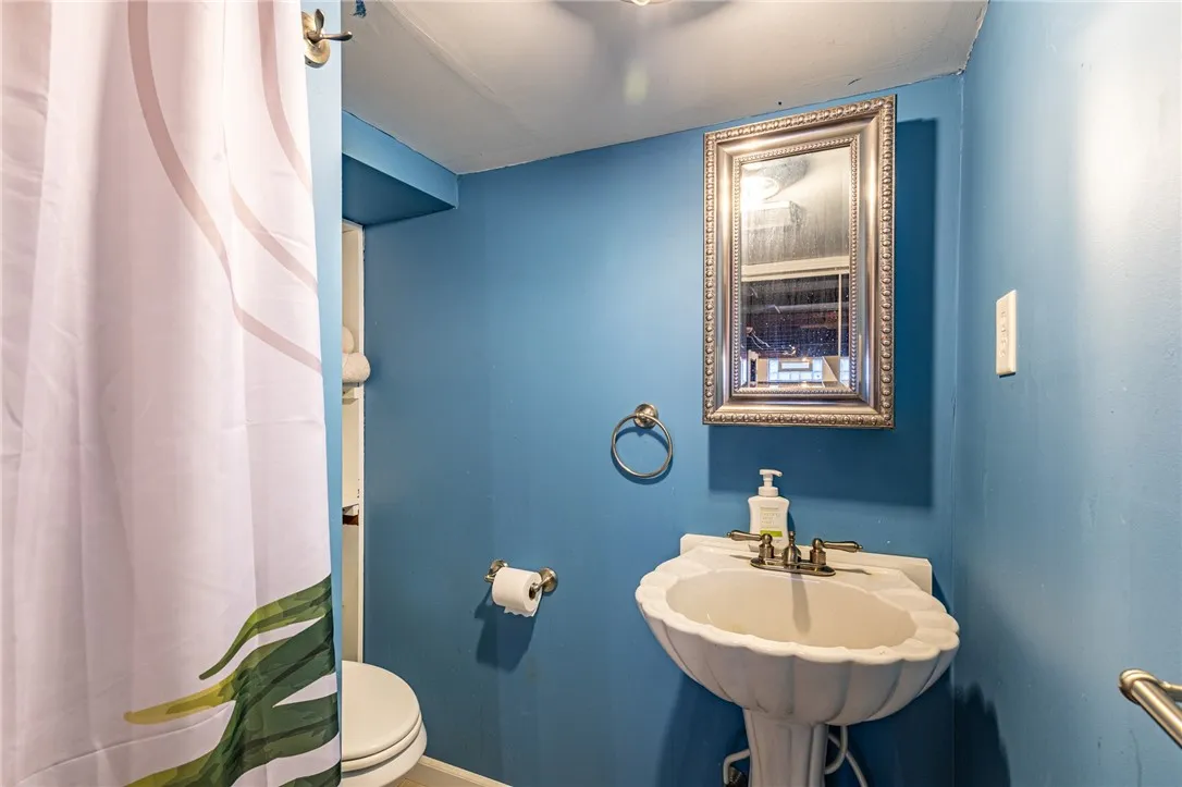 10 Chimayo Road, Irondequoit, New York 14617, Irondequoit, New York 14617, 3 Bedrooms Bedrooms, 7 Rooms Rooms,2 BathroomsBathrooms,Residential,Closed,10 Chimayo Road, Irondequoit, New York 14617,0,R1643905