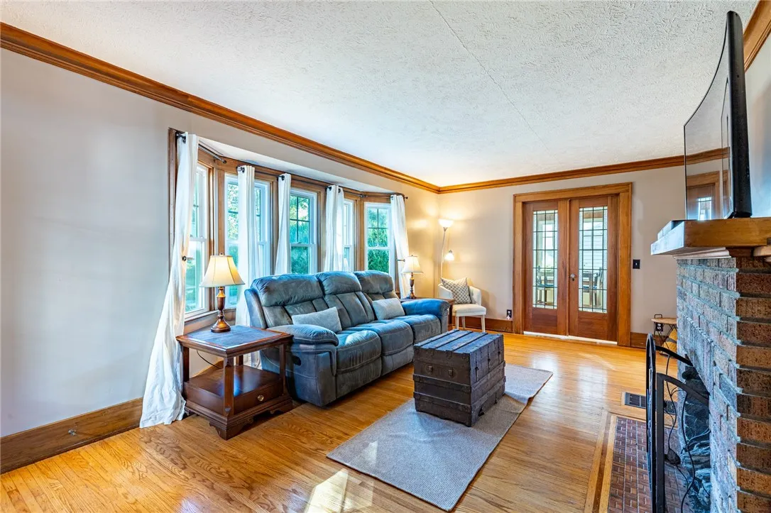 10 Chimayo Road, Irondequoit, New York 14617, Irondequoit, New York 14617, 3 Bedrooms Bedrooms, 7 Rooms Rooms,2 BathroomsBathrooms,Residential,Closed,10 Chimayo Road, Irondequoit, New York 14617,0,R1643905