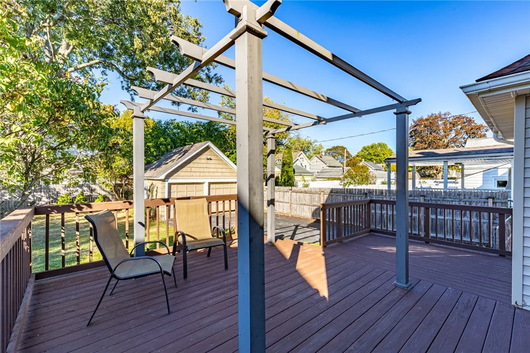 10 Chimayo Road, Irondequoit, New York 14617, Irondequoit, New York 14617, 3 Bedrooms Bedrooms, 7 Rooms Rooms,2 BathroomsBathrooms,Residential,Closed,10 Chimayo Road, Irondequoit, New York 14617,0,R1643905