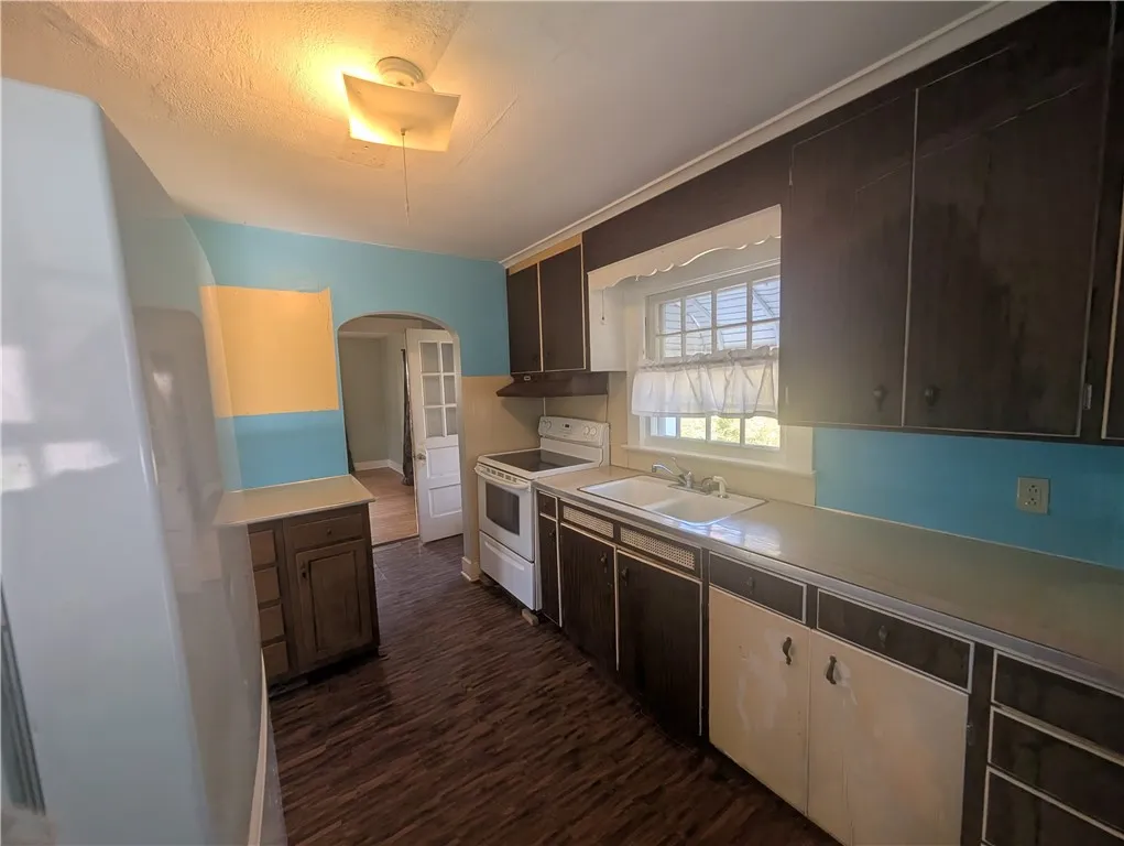 28 Rosedale Avenue, Bradford City, Pennsylvania 16, Bradford City, Pennsylvania 16701, 2 Bedrooms Bedrooms, 6 Rooms Rooms,1 BathroomBathrooms,Residential,For Sale,28 Rosedale Avenue, Bradford City, Pennsylvania 16,0,R1644144