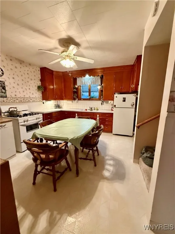 217 Weiss Street, Buffalo, New York 14206, Buffalo, New York 14206, 3 Bedrooms Bedrooms, 7 Rooms Rooms,1 BathroomBathrooms,Residential,For Sale,217 Weiss Street, Buffalo, New York 14206,0,B1644147