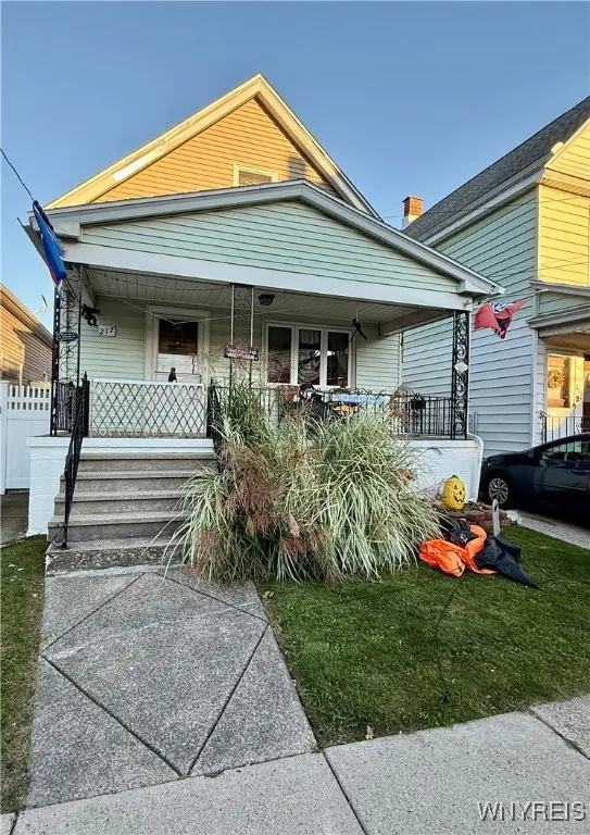 217 Weiss Street, Buffalo, New York 14206, Buffalo, New York 14206, 3 Bedrooms Bedrooms, 7 Rooms Rooms,1 BathroomBathrooms,Residential,For Sale,217 Weiss Street, Buffalo, New York 14206,0,B1644147