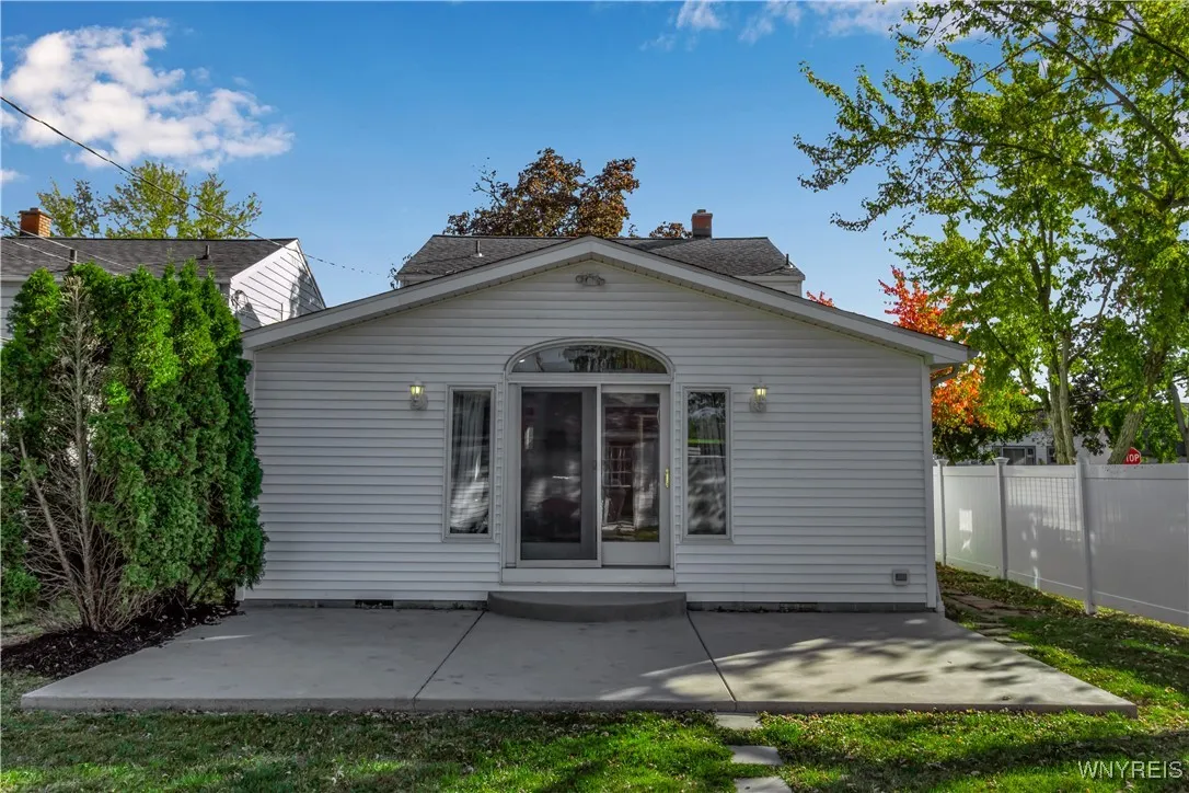 316 Athens Boulevard, Tonawanda, New York 14223, Tonawanda, New York 14223, 3 Bedrooms Bedrooms, 7 Rooms Rooms,1 BathroomBathrooms,Residential,Closed,316 Athens Boulevard, Tonawanda, New York 14223,0,B1635280