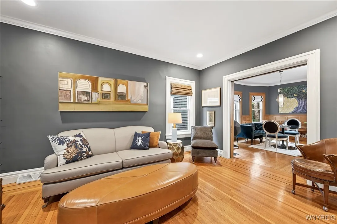 21 Granger Pl, Buffalo, New York 14222, Buffalo, New York 14222, 4 Bedrooms Bedrooms, 11 Rooms Rooms,2 BathroomsBathrooms,Residential,For Sale,21 Granger Pl, Buffalo, New York 14222,0,B1643798