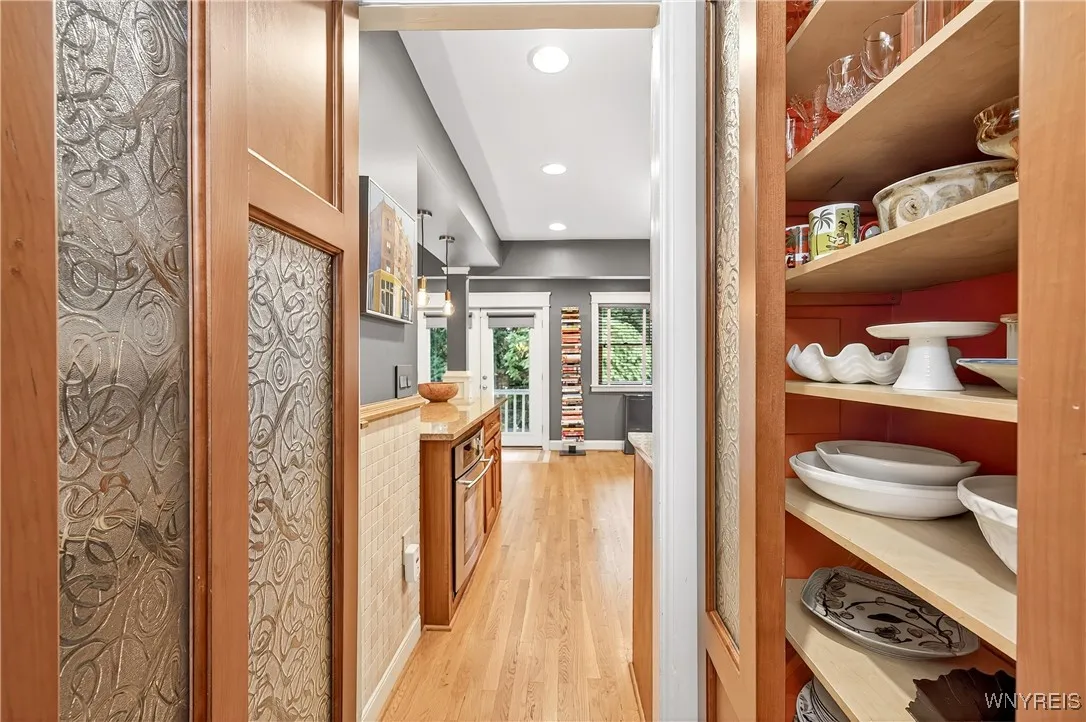 21 Granger Pl, Buffalo, New York 14222, Buffalo, New York 14222, 4 Bedrooms Bedrooms, 11 Rooms Rooms,2 BathroomsBathrooms,Residential,For Sale,21 Granger Pl, Buffalo, New York 14222,0,B1643798