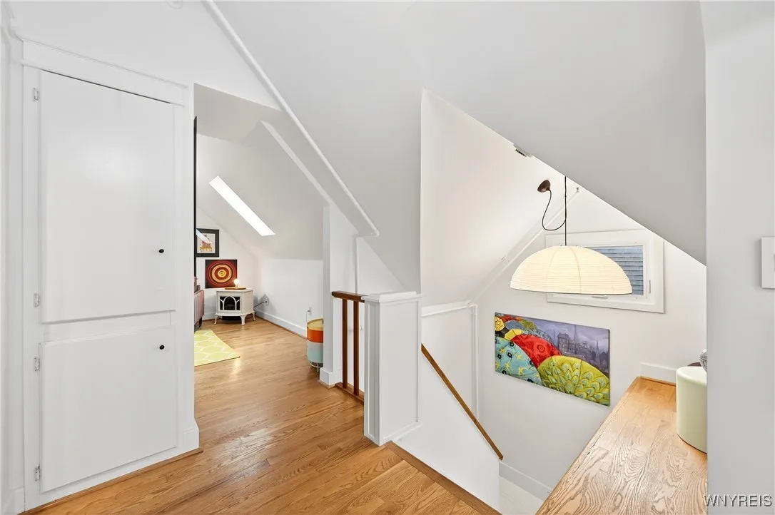 21 Granger Pl, Buffalo, New York 14222, Buffalo, New York 14222, 4 Bedrooms Bedrooms, 11 Rooms Rooms,2 BathroomsBathrooms,Residential,For Sale,21 Granger Pl, Buffalo, New York 14222,0,B1643798