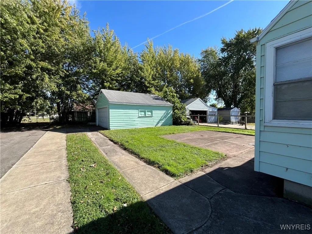 115 Cambria Street, Buffalo, New York 14206, Buffalo, New York 14206, 3 Bedrooms Bedrooms, 6 Rooms Rooms,1 BathroomBathrooms,Residential,For Sale,115 Cambria Street, Buffalo, New York 14206,0,B1644133