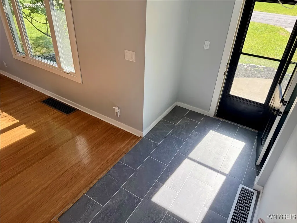 58 Allendale Road, West Seneca, New York 14224, West Seneca, New York 14224, 4 Bedrooms Bedrooms, 8 Rooms Rooms,1 BathroomBathrooms,Residential,For Sale,58 Allendale Road, West Seneca, New York 14224,0,B1632010
