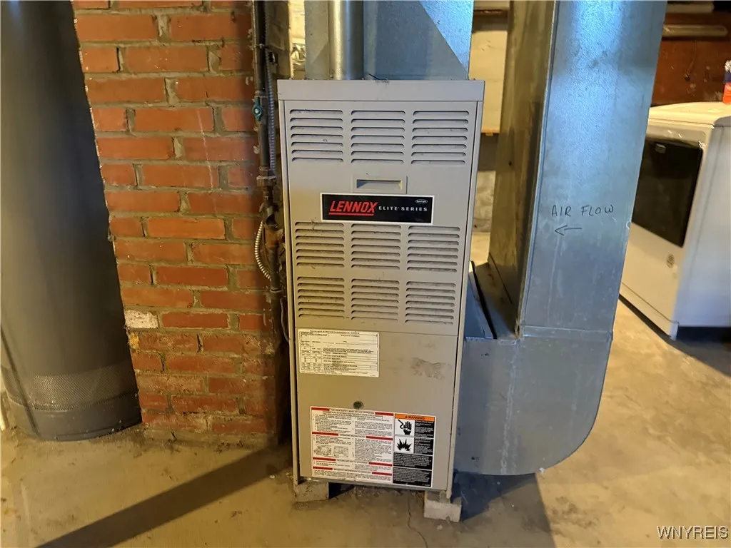 58 Allendale Road, West Seneca, New York 14224, West Seneca, New York 14224, 4 Bedrooms Bedrooms, 8 Rooms Rooms,1 BathroomBathrooms,Residential,For Sale,58 Allendale Road, West Seneca, New York 14224,0,B1632010