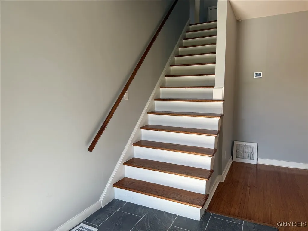 58 Allendale Road, West Seneca, New York 14224, West Seneca, New York 14224, 4 Bedrooms Bedrooms, 8 Rooms Rooms,1 BathroomBathrooms,Residential,For Sale,58 Allendale Road, West Seneca, New York 14224,0,B1632010