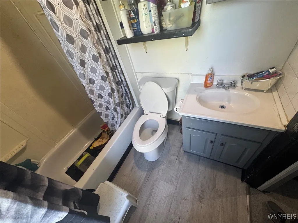 397 Plymouth Avenue, Buffalo, New York 14213, Buffalo, New York 14213, 10 Bedrooms Bedrooms, ,4 BathroomsBathrooms,Residential,Closed,397 Plymouth Avenue, Buffalo, New York 14213,0,B1644023