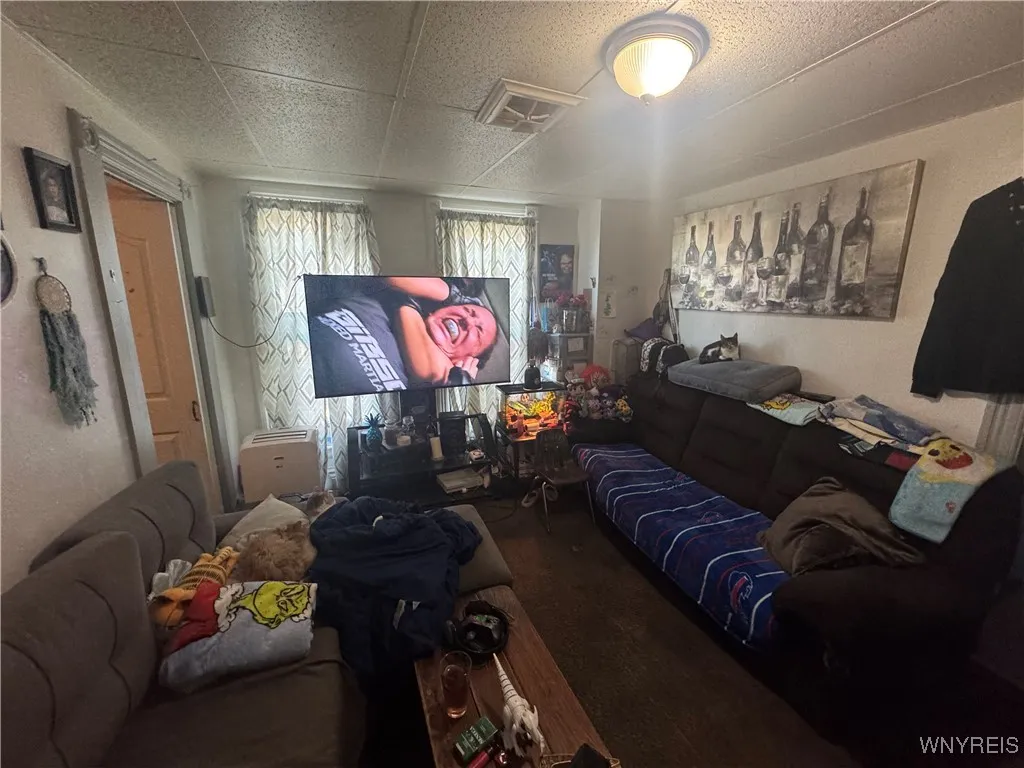 397 Plymouth Avenue, Buffalo, New York 14213, Buffalo, New York 14213, 10 Bedrooms Bedrooms, ,4 BathroomsBathrooms,Residential,Closed,397 Plymouth Avenue, Buffalo, New York 14213,0,B1644023