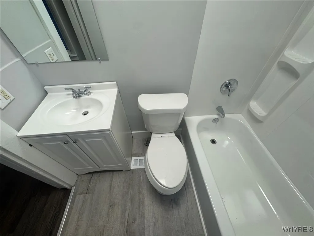 397 Plymouth Avenue, Buffalo, New York 14213, Buffalo, New York 14213, 10 Bedrooms Bedrooms, ,4 BathroomsBathrooms,Residential,Closed,397 Plymouth Avenue, Buffalo, New York 14213,0,B1644023