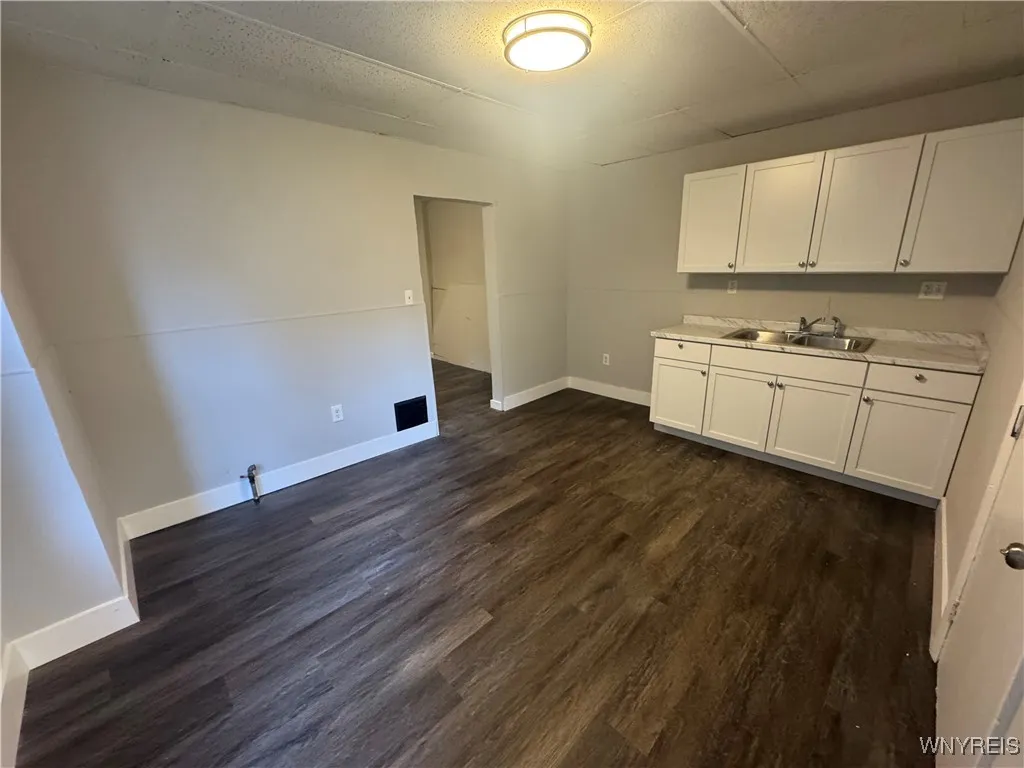 397 Plymouth Avenue, Buffalo, New York 14213, Buffalo, New York 14213, 10 Bedrooms Bedrooms, ,4 BathroomsBathrooms,Residential,Closed,397 Plymouth Avenue, Buffalo, New York 14213,0,B1644023