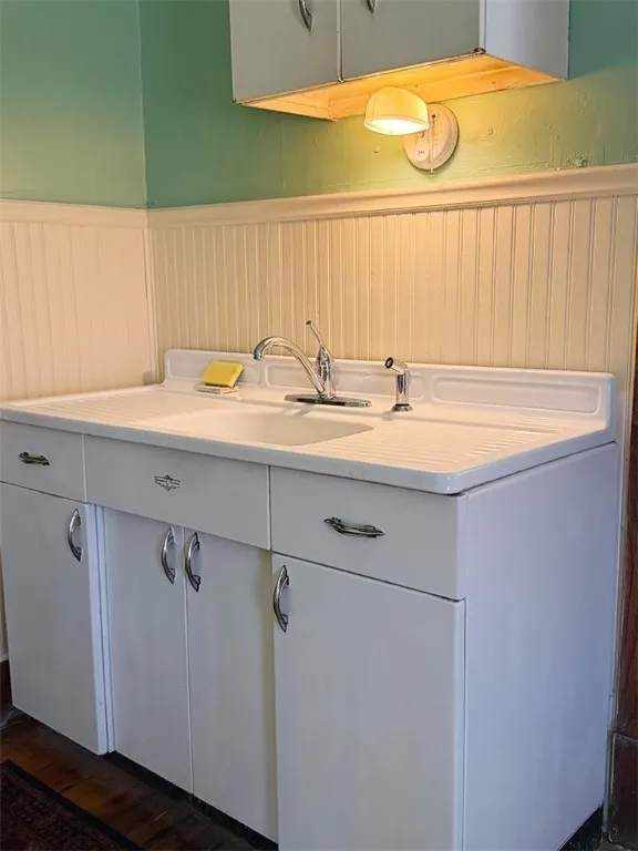 99 Schneider Avenue, Middletown, New York 12430, Middletown, New York 12430, 3 Bedrooms Bedrooms, 9 Rooms Rooms,1 BathroomBathrooms,Residential,For Sale,99 Schneider Avenue, Middletown, New York 12430,0,R1643818
