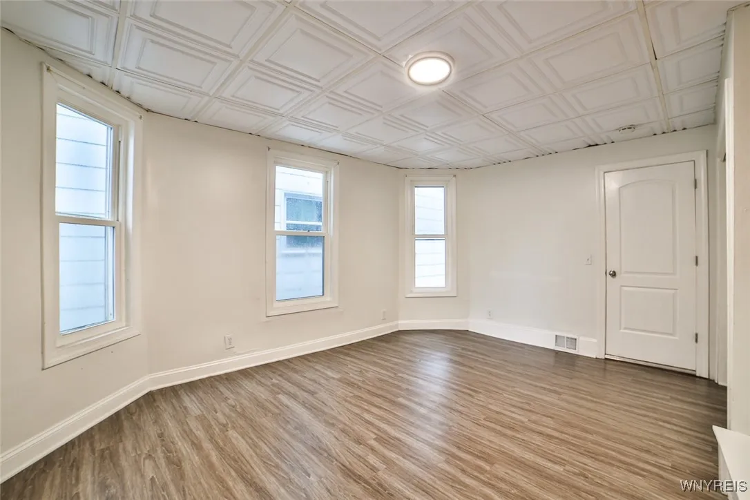 Lower bedroom 2