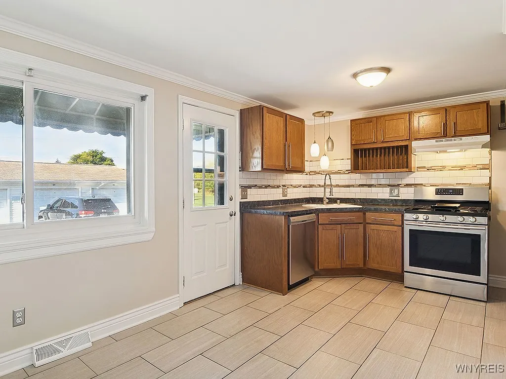1689 Orchard Park Road, West Seneca, New York 1422, West Seneca, New York 14224, 2 Bedrooms Bedrooms, 4 Rooms Rooms,1 BathroomBathrooms,Residential,For Sale,1689 Orchard Park Road, West Seneca, New York 1422,0,B1643917