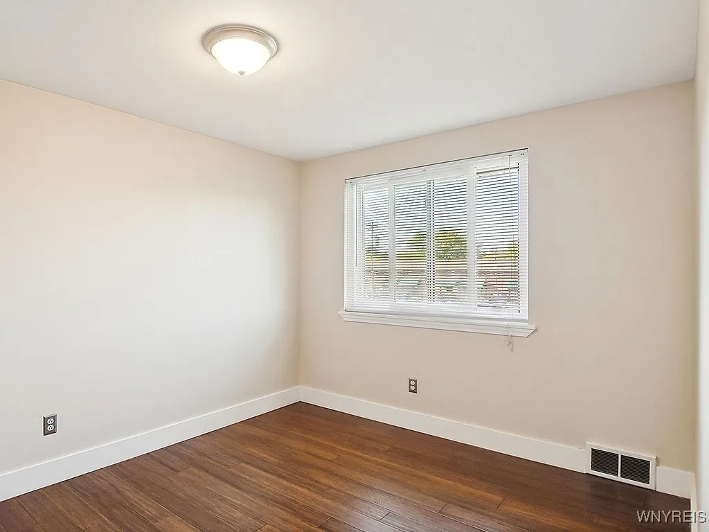 1689 Orchard Park Road, West Seneca, New York 1422, West Seneca, New York 14224, 2 Bedrooms Bedrooms, 4 Rooms Rooms,1 BathroomBathrooms,Residential,For Sale,1689 Orchard Park Road, West Seneca, New York 1422,0,B1643917